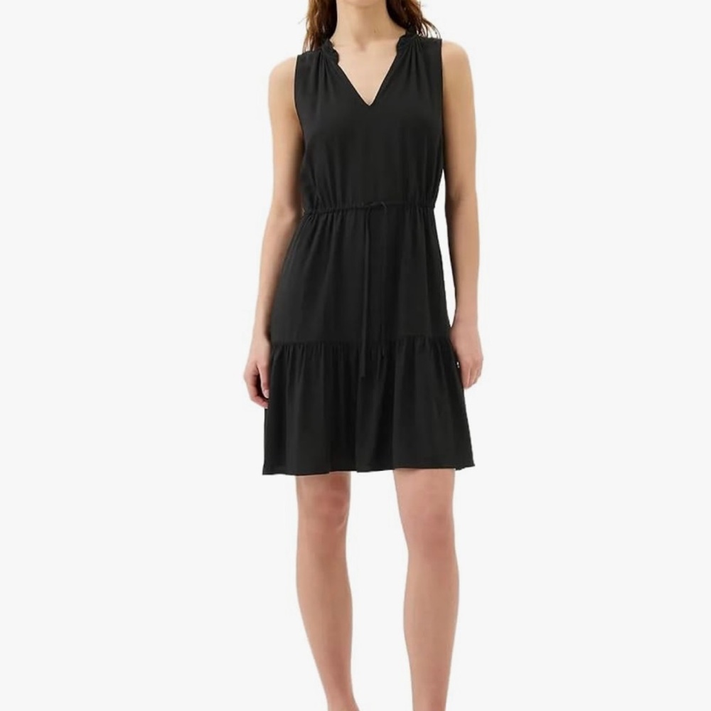 Black Sleeveless V-Neck Dress